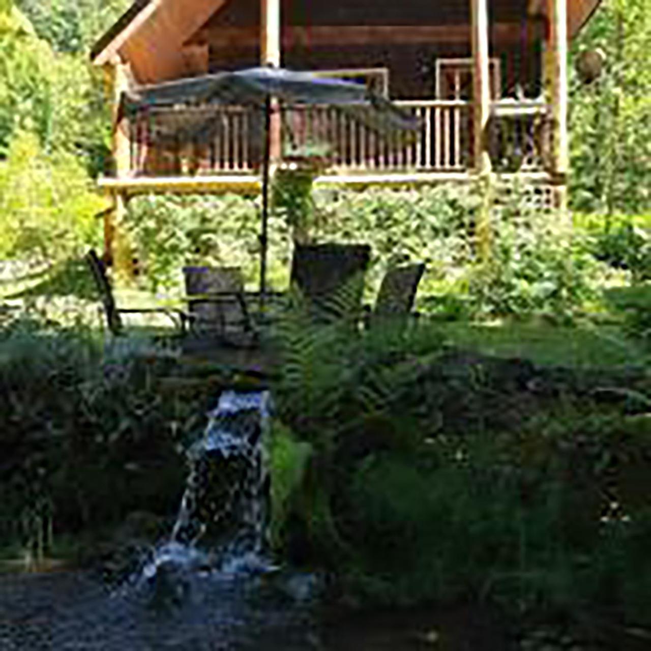 Wedgwood Manor And Glamping Retreat Hotel Crawford Bay Ngoại thất bức ảnh