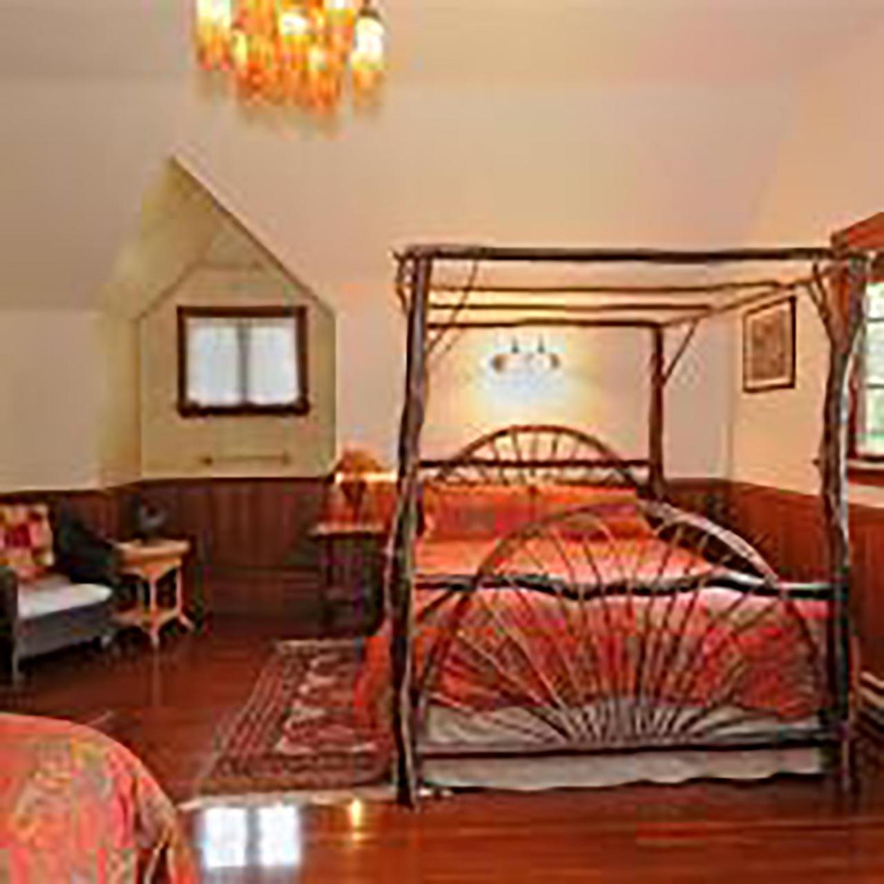 Wedgwood Manor And Glamping Retreat Hotel Crawford Bay Ngoại thất bức ảnh