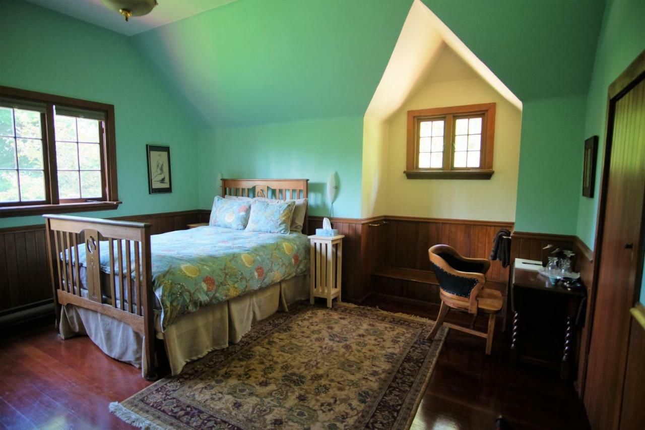 Wedgwood Manor And Glamping Retreat Hotel Crawford Bay Ngoại thất bức ảnh